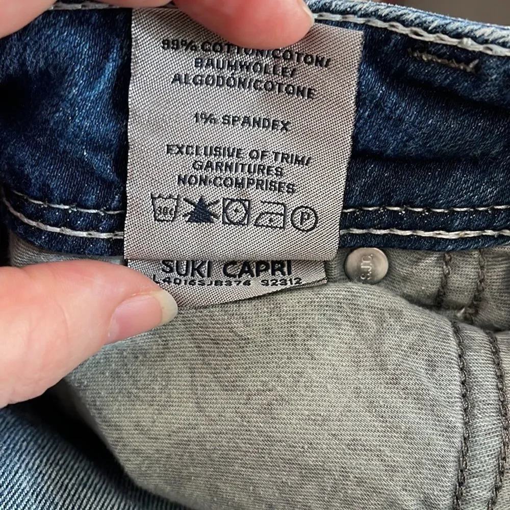 Silver Suki Capri blue jeans denim western stitching embroidery EUC 28 cowgirl